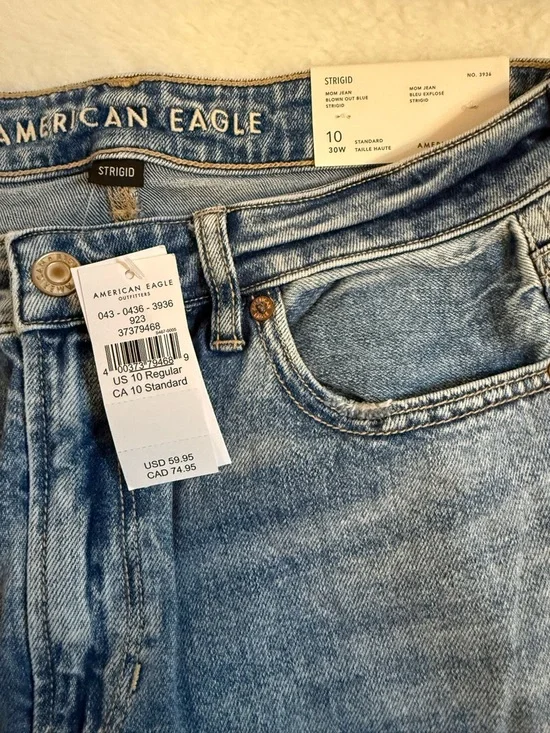 American Eagle Mom Jeans - Picture 3 of 5